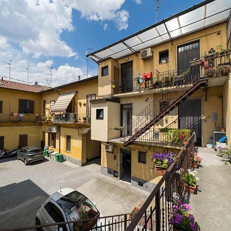 Beat House&Apartments Agrate Brianza Bagian luar foto